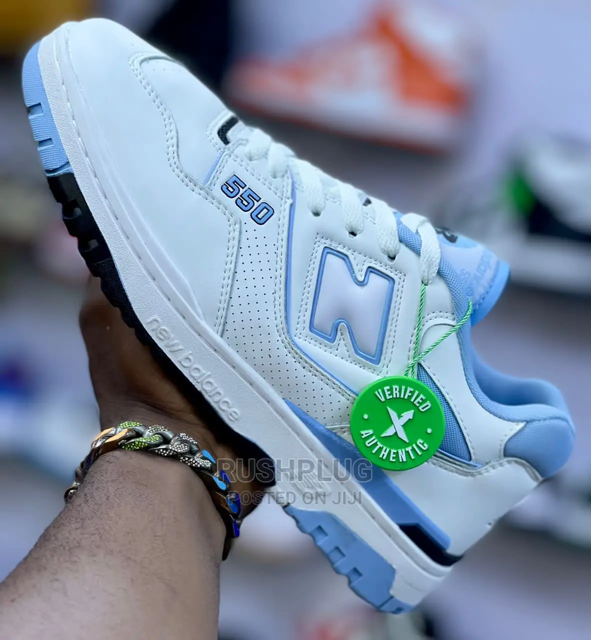 NEW BALANCE 550 UNC ‘ WHITE University / Pale / Carolina