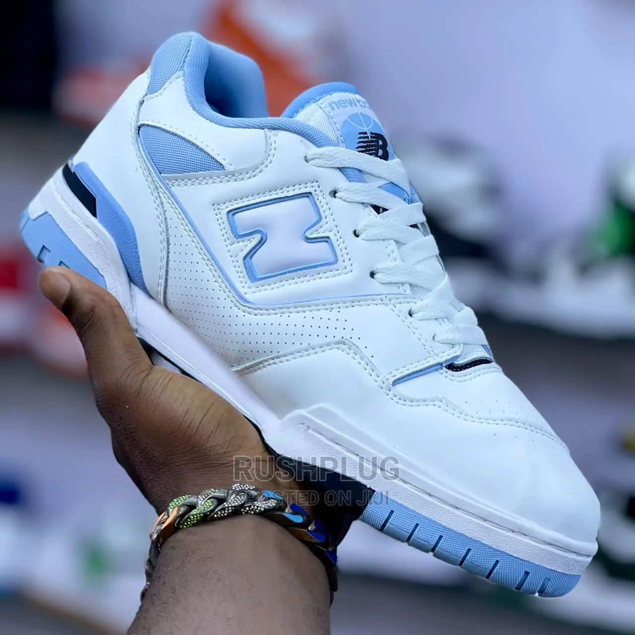 NEW BALANCE 550 UNC ‘ WHITE University / Pale / Carolina