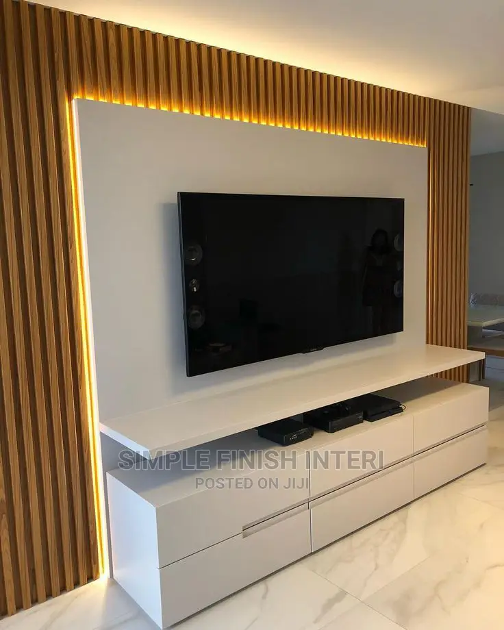 Wooden Finishing TV Stand