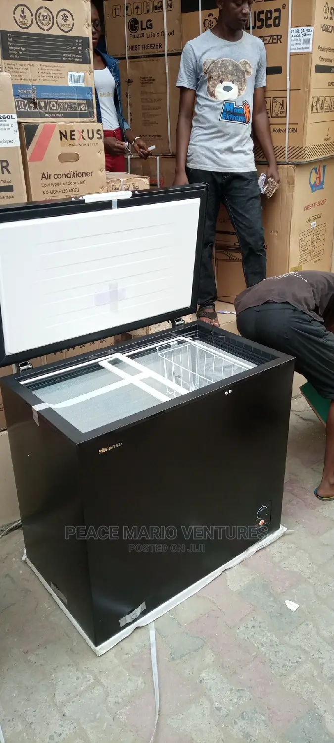 Original Hisense Deep Freezer With Transparent Glass.