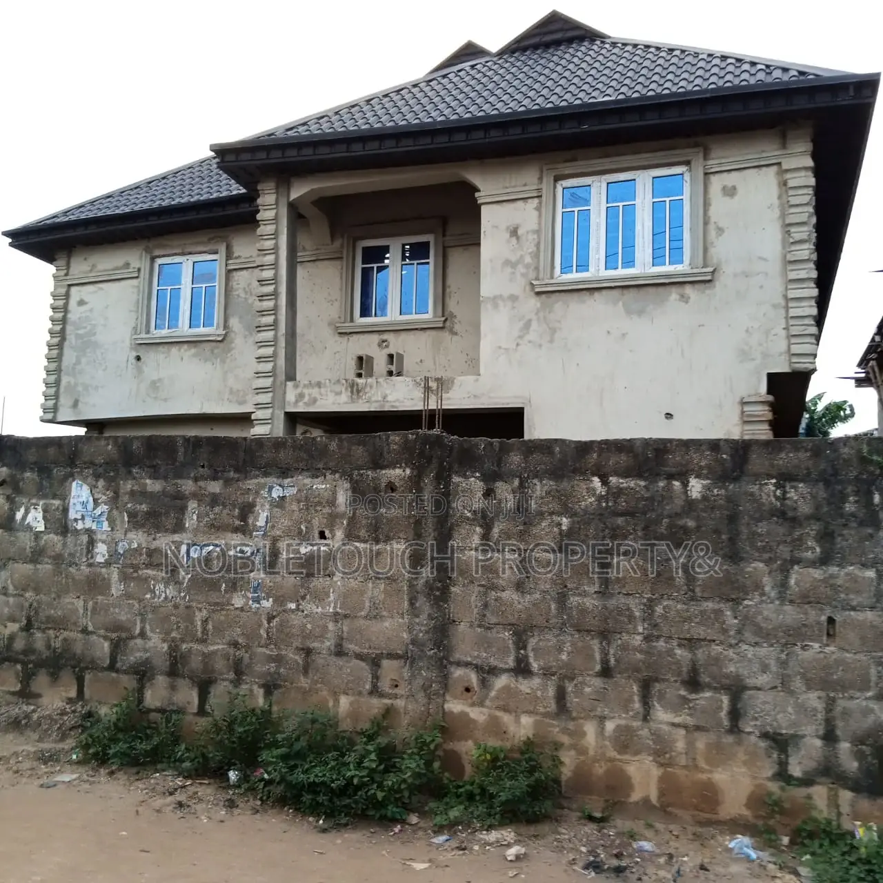 2bdrm Block of Flats in Sheik Niyas Street for sale