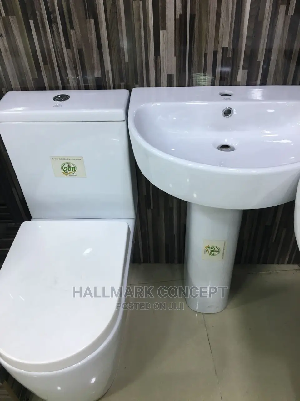 Super Executive England Master Water Closets