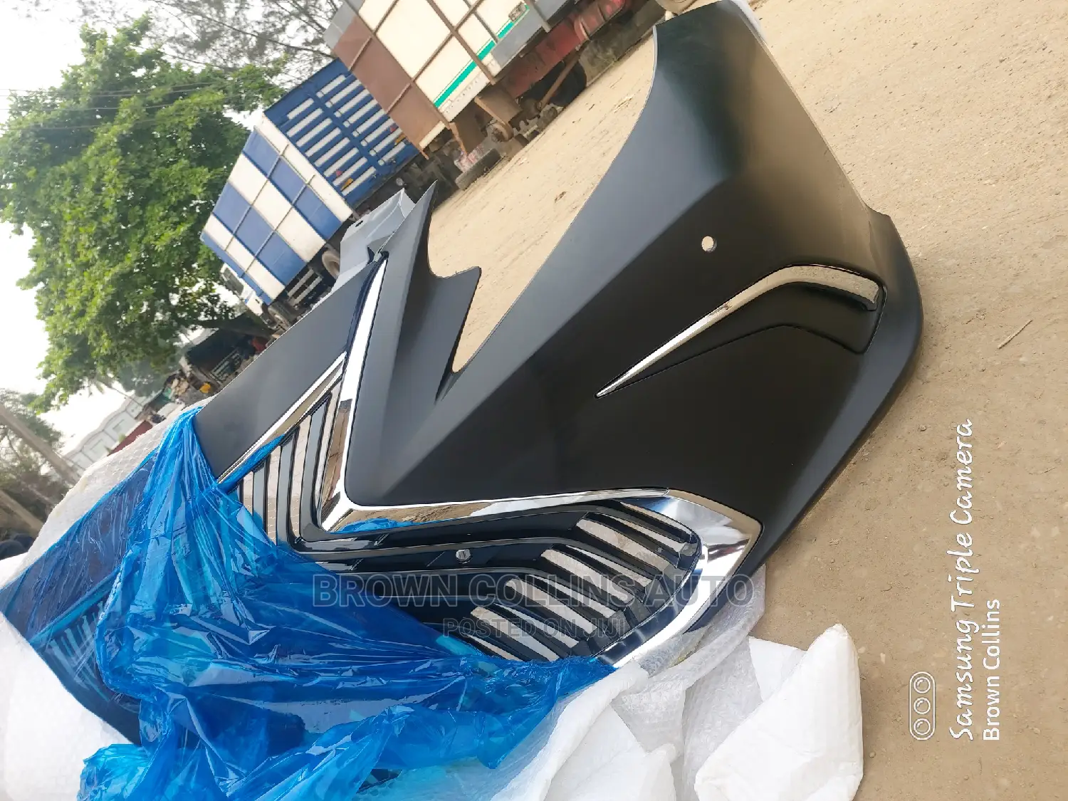 Front Bumper Es350 2019