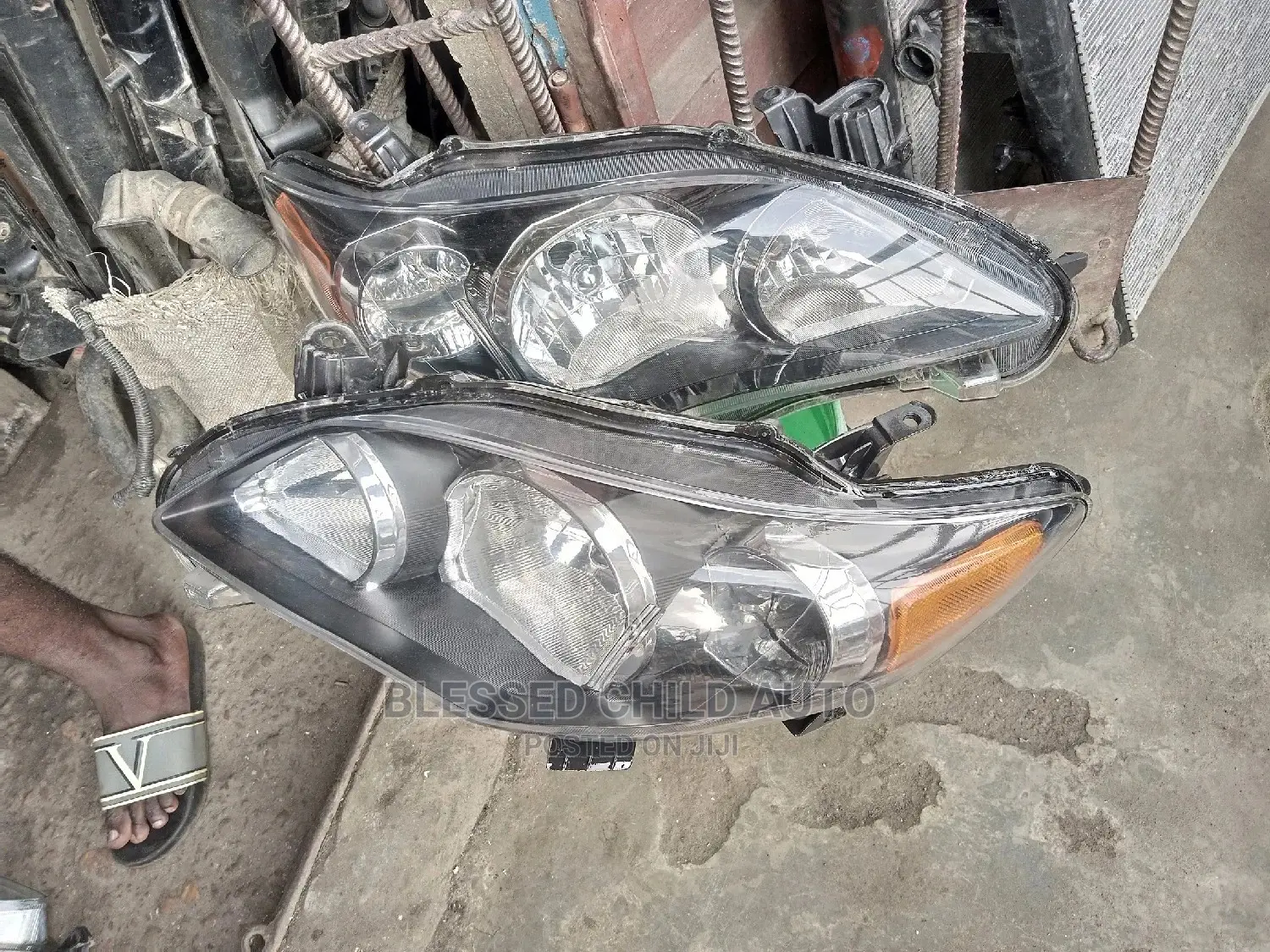 Headlamp Toyota Corolla 2012 Spot