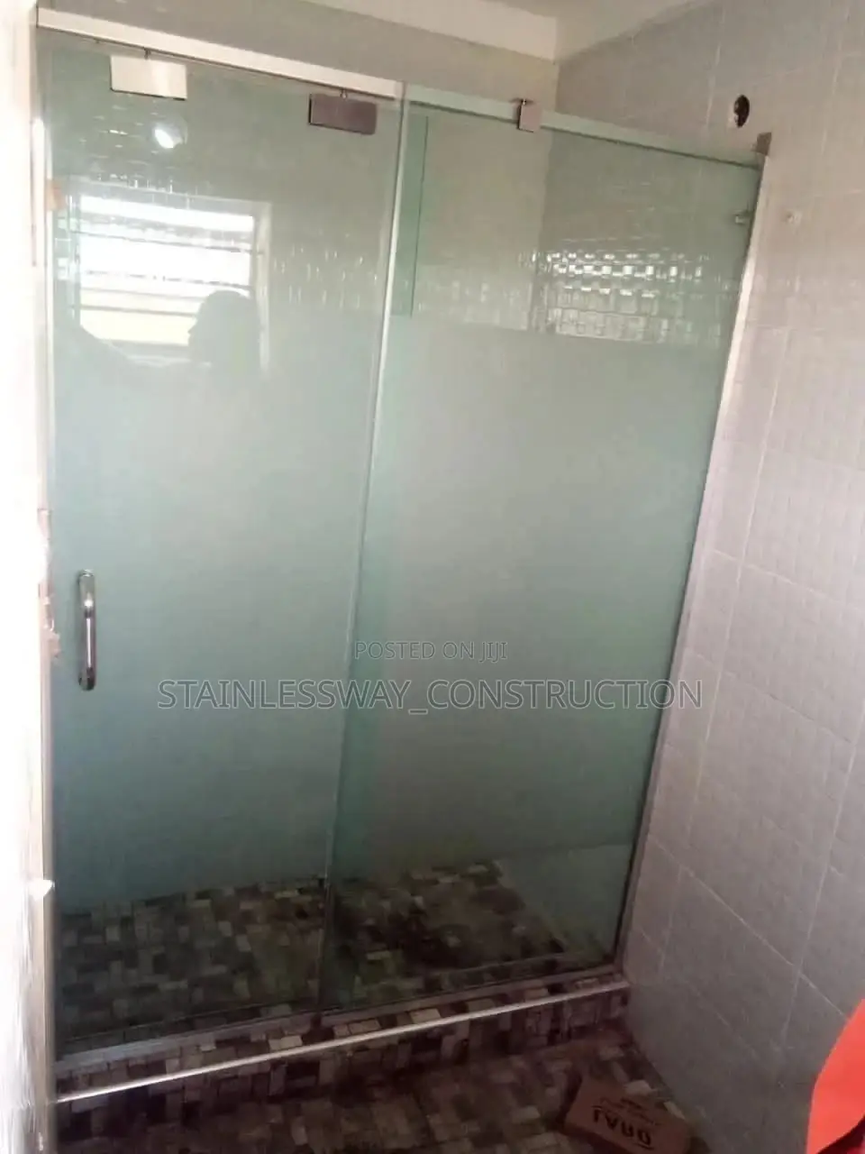 Led Shower Cubicle With 10mm Glass