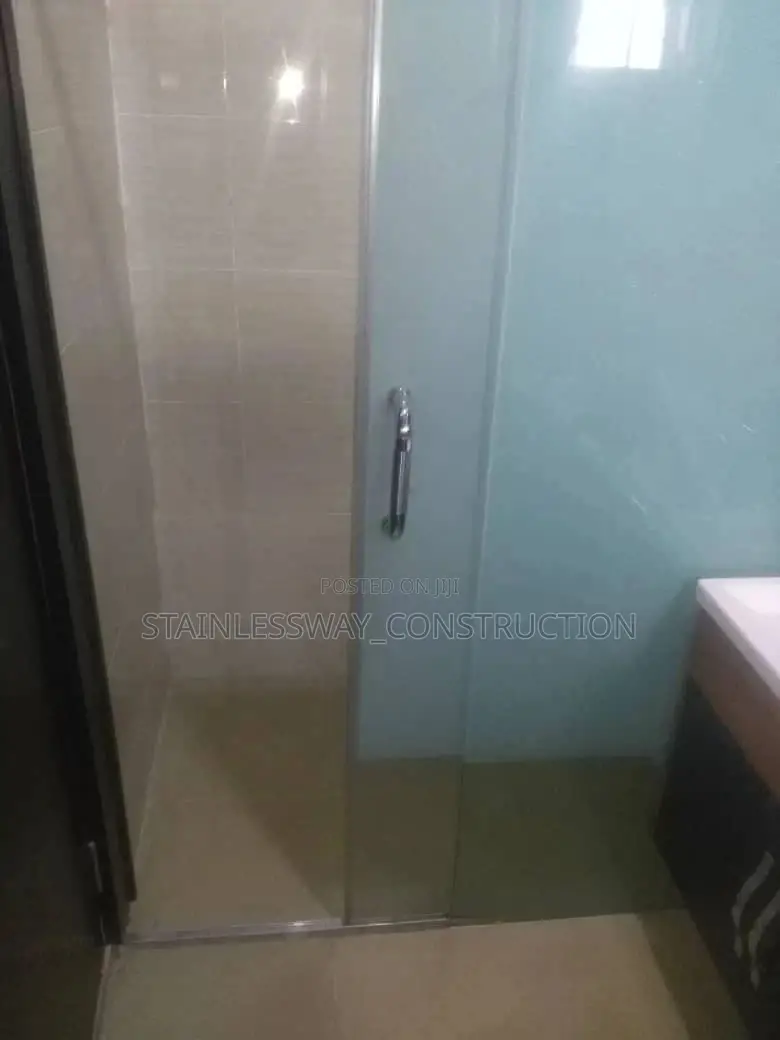 Led Shower Cubicle With 10mm Glass