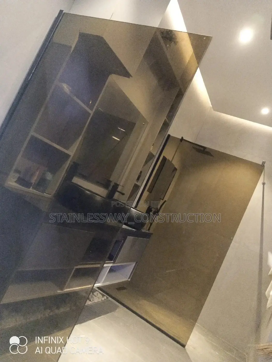 Tinted Shower Cubicle (10mm Plan Glass)