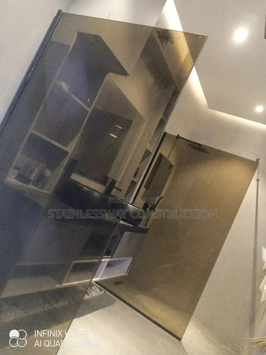 Tinted Shower Cubicle (10mm Plan Glass)