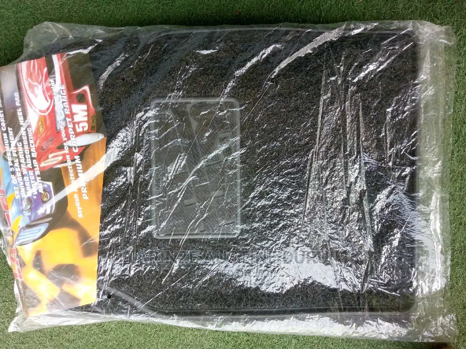 Black Floor Mat With Rug Foreign
