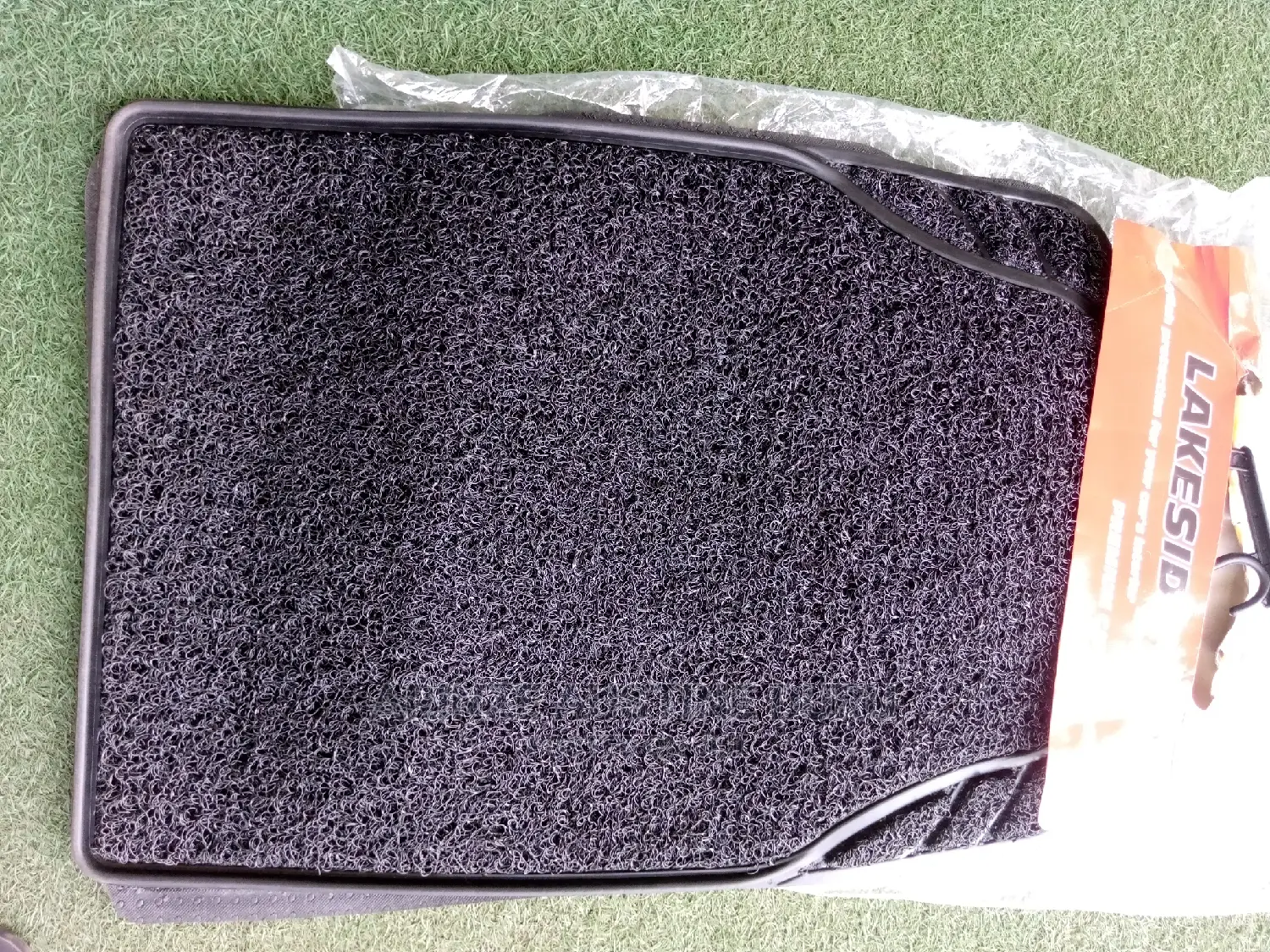 Black Floor Mat With Rug Foreign