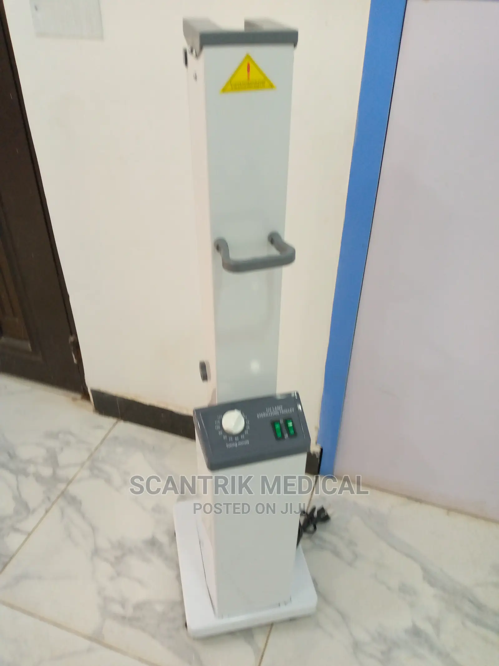 Ultraviolet Rays Uv Light Disinfection/Sterilizer Trolley