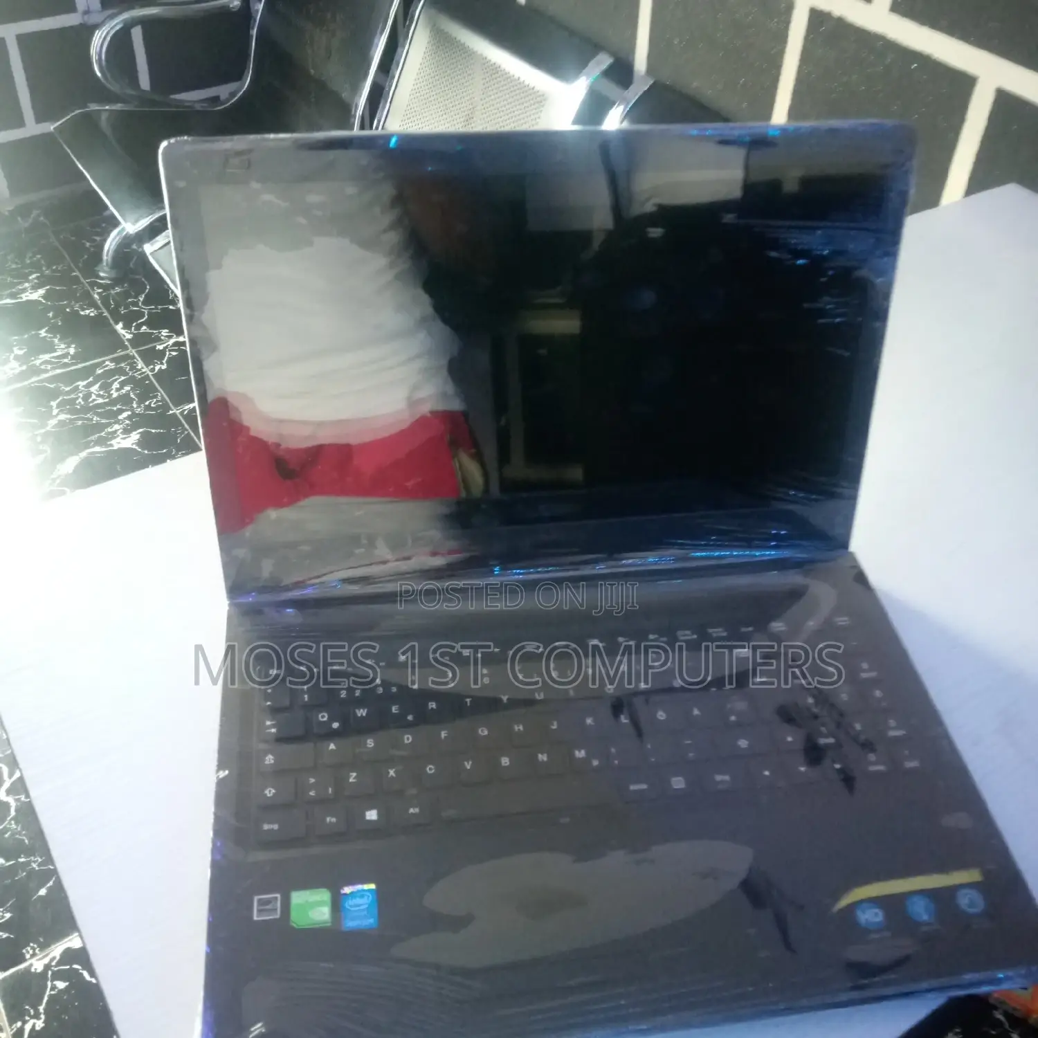 New Laptop Lenovo Chromebook C630 4GB Intel HDD 1T