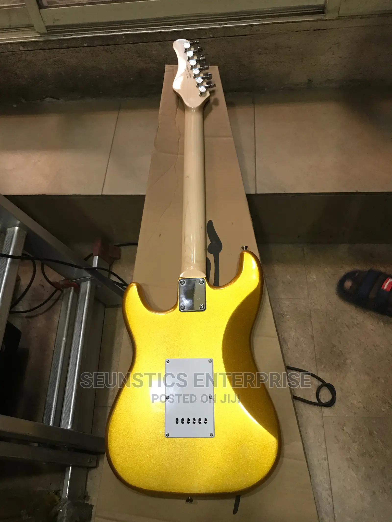 Smiger Lead Guitar