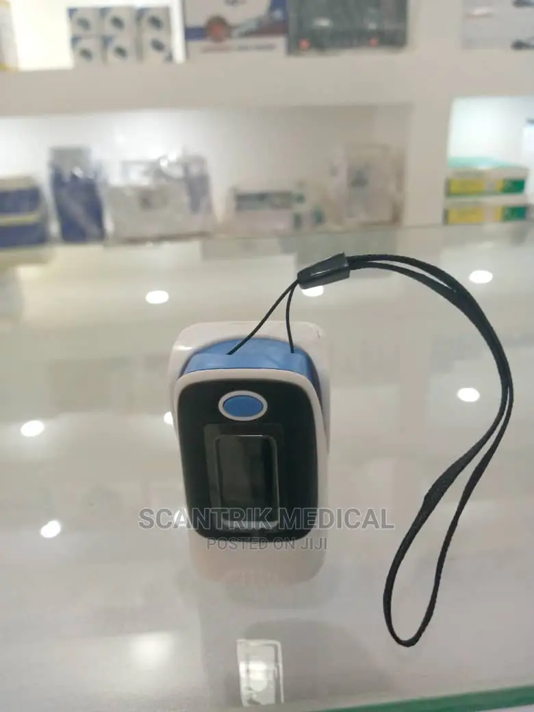 Portable Clinic Digital Fingertip Pulse Oximeter