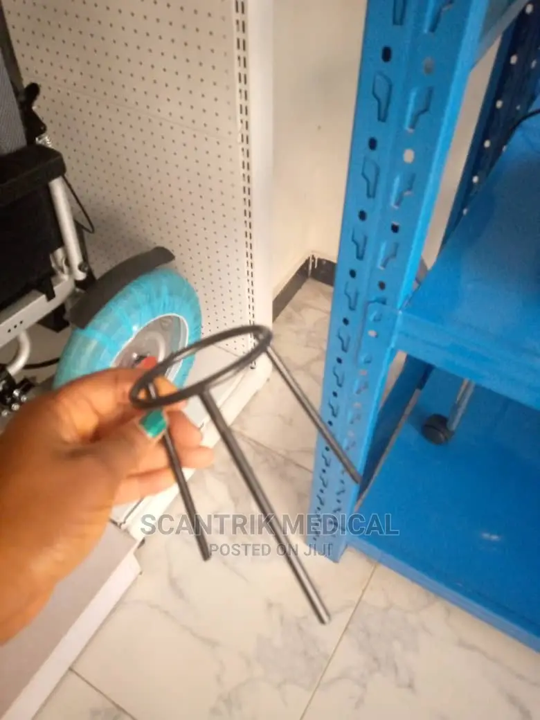 Medical Lab Instrument Tripod