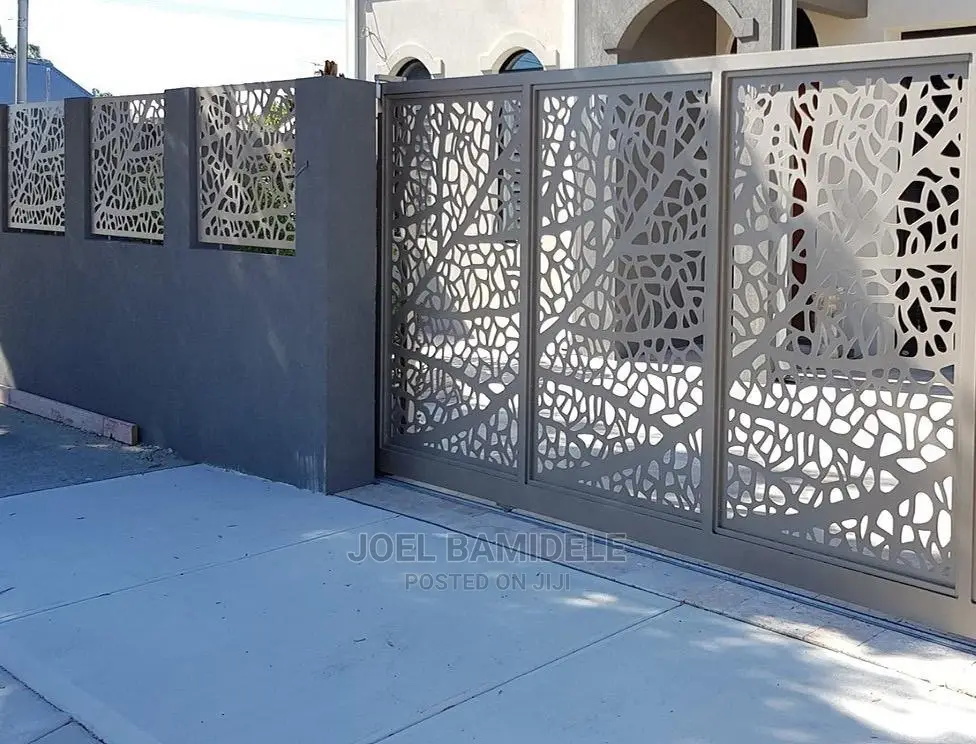 Gates :Strong and Durable Double Panel - Gates