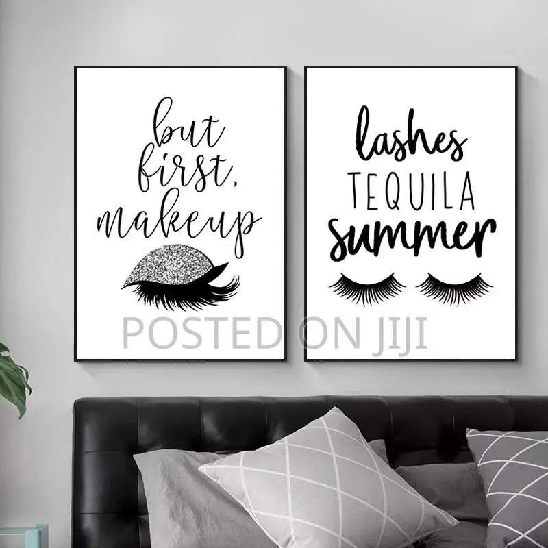 Morden Fashion Eyelash Wall Decor