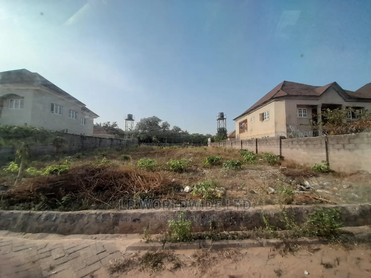 500sqm Duplex Land Space in a Beautiful Estate
