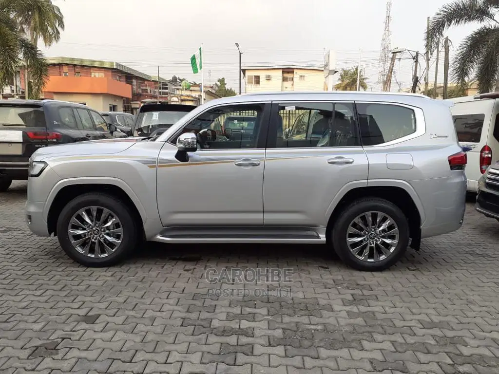 New Toyota Land Cruiser 2025 Silver