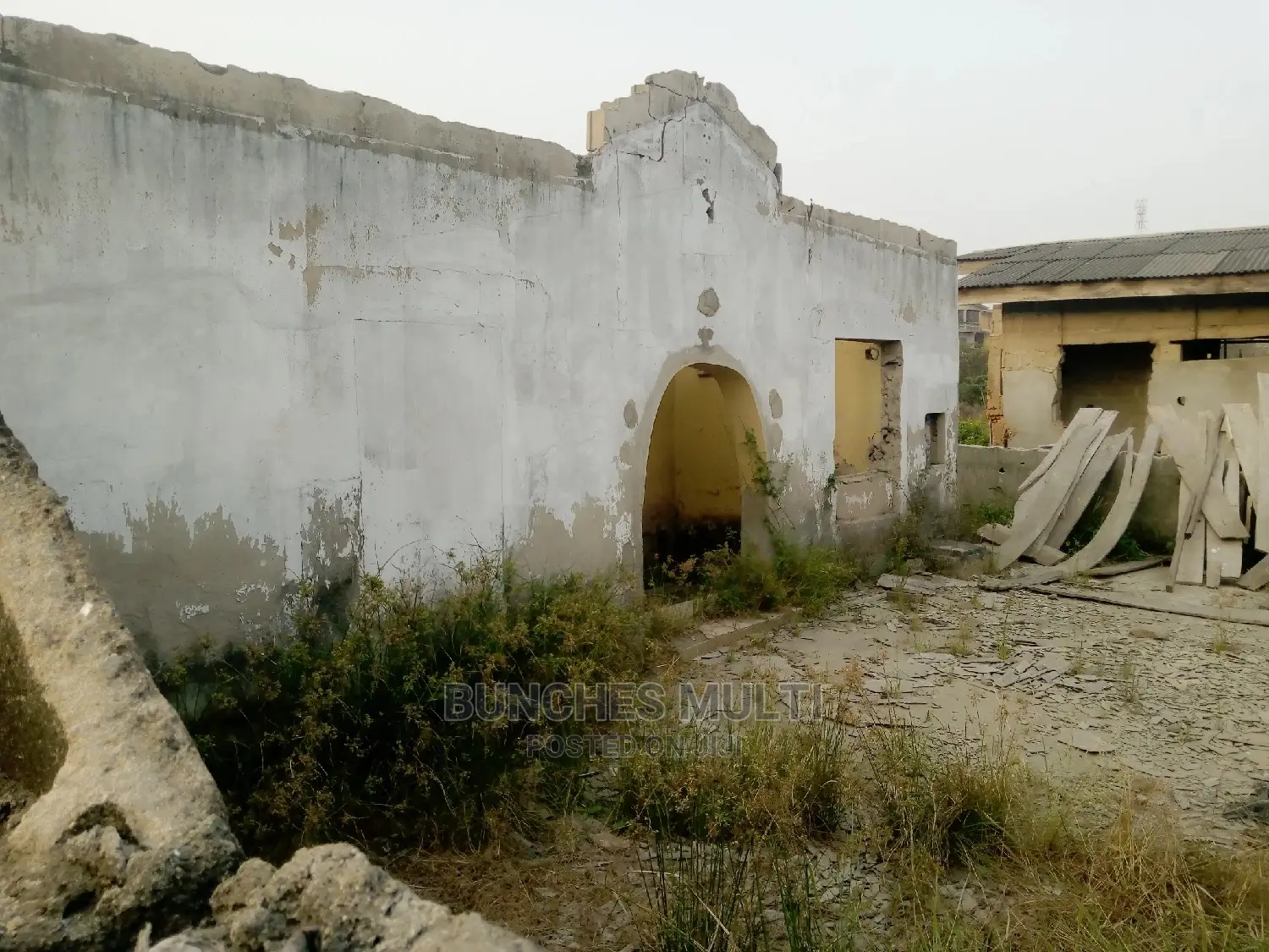 10bdrm Bungalow in Ketu-Alapere for sale