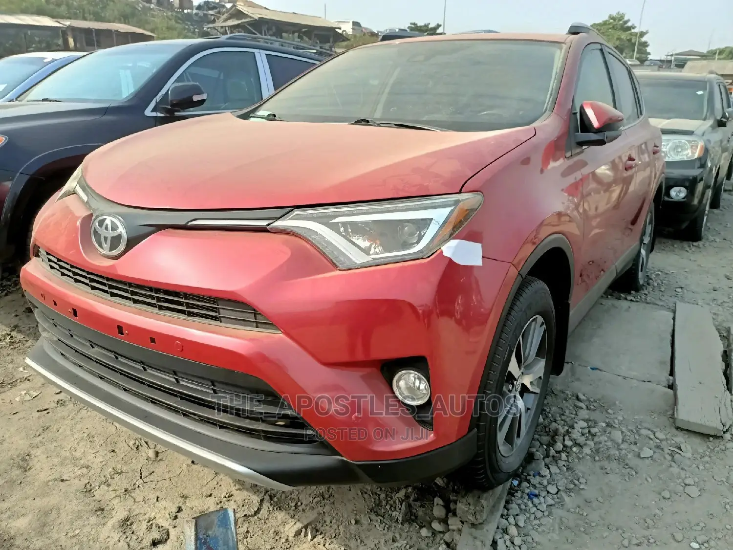 Toyota RAV4 XLE AWD (2.5L 4cyl 6A) 2017 Red