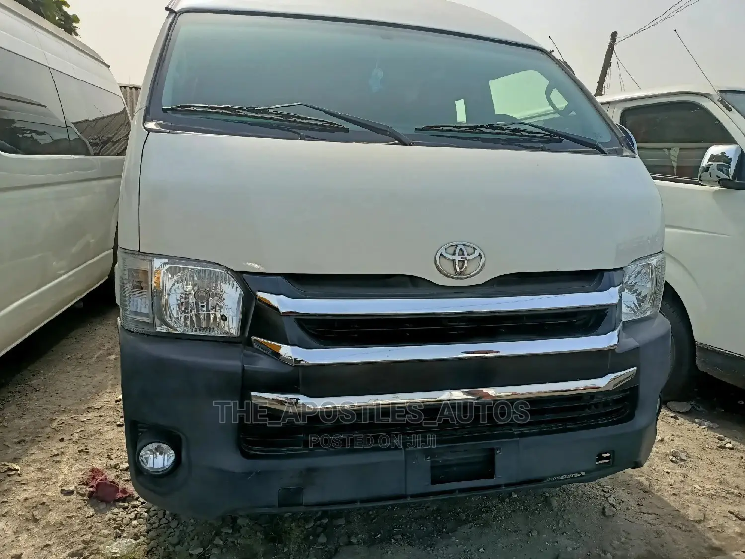 Toyota HiAce 2014 White