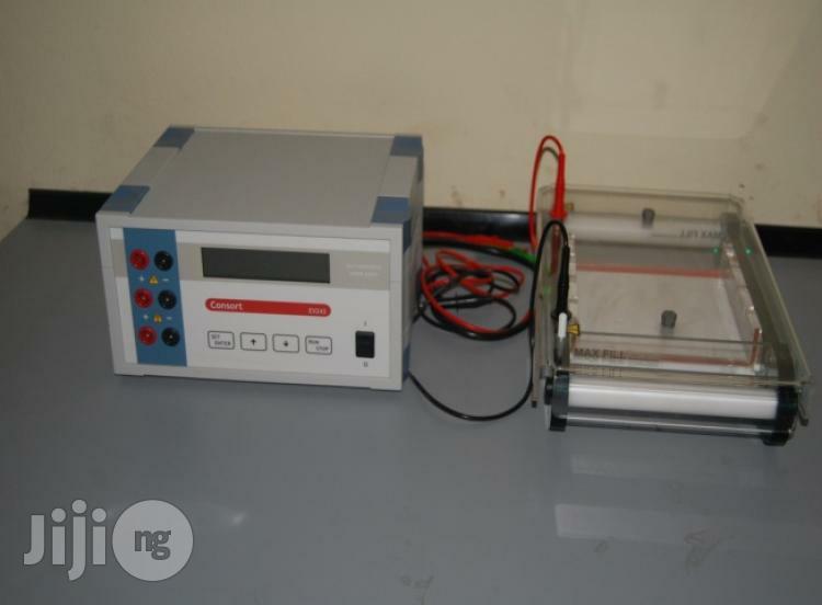 Electrophoresis Machine