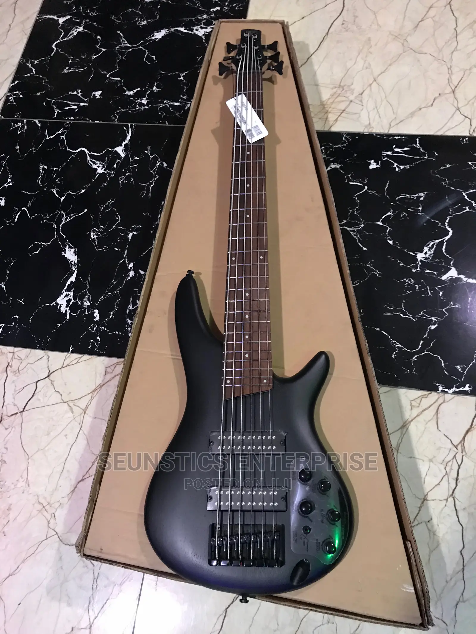 Ibanez SR306EB Active Six Strings Bass Guitar