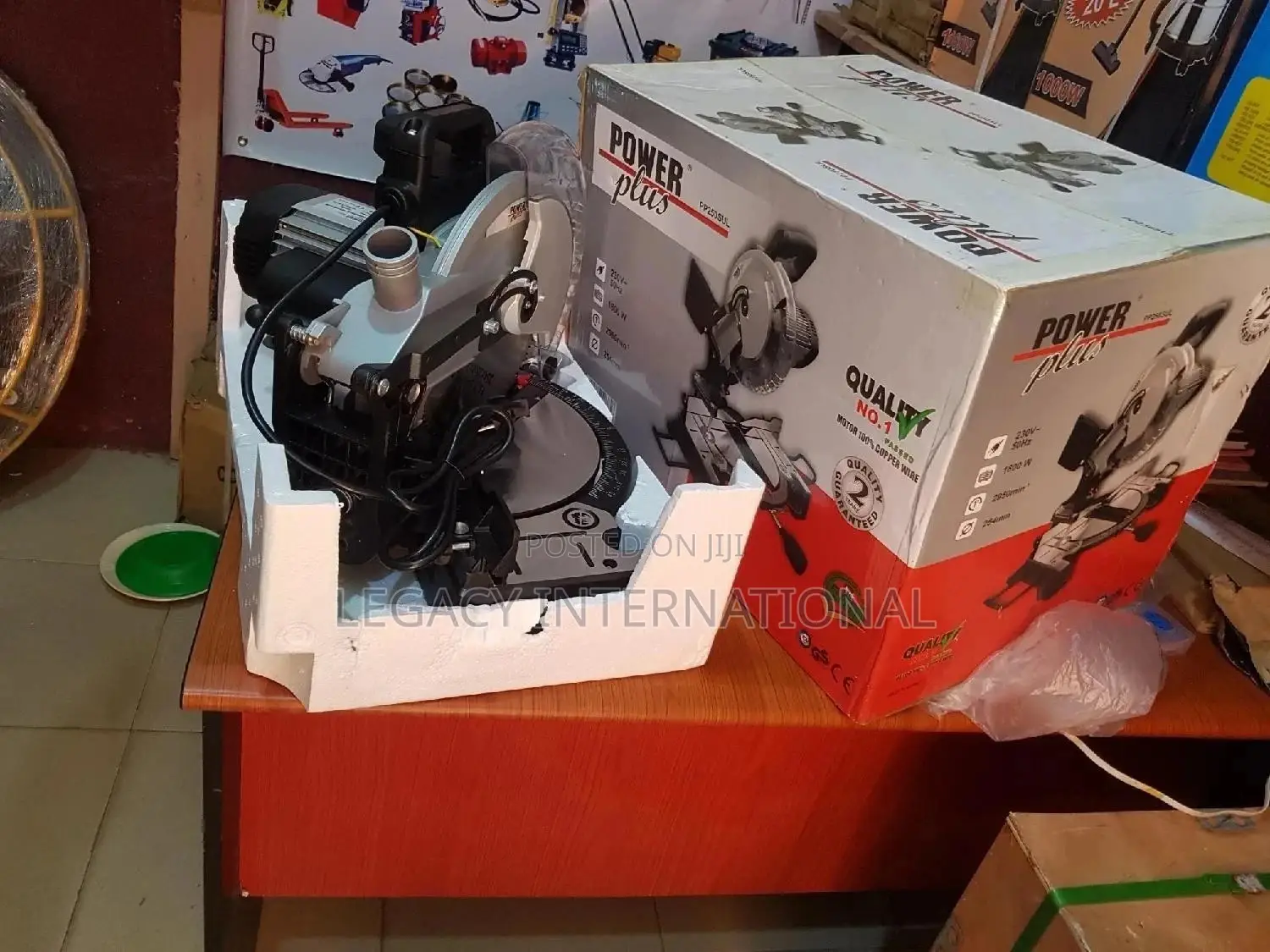 Miter Saw 1800w