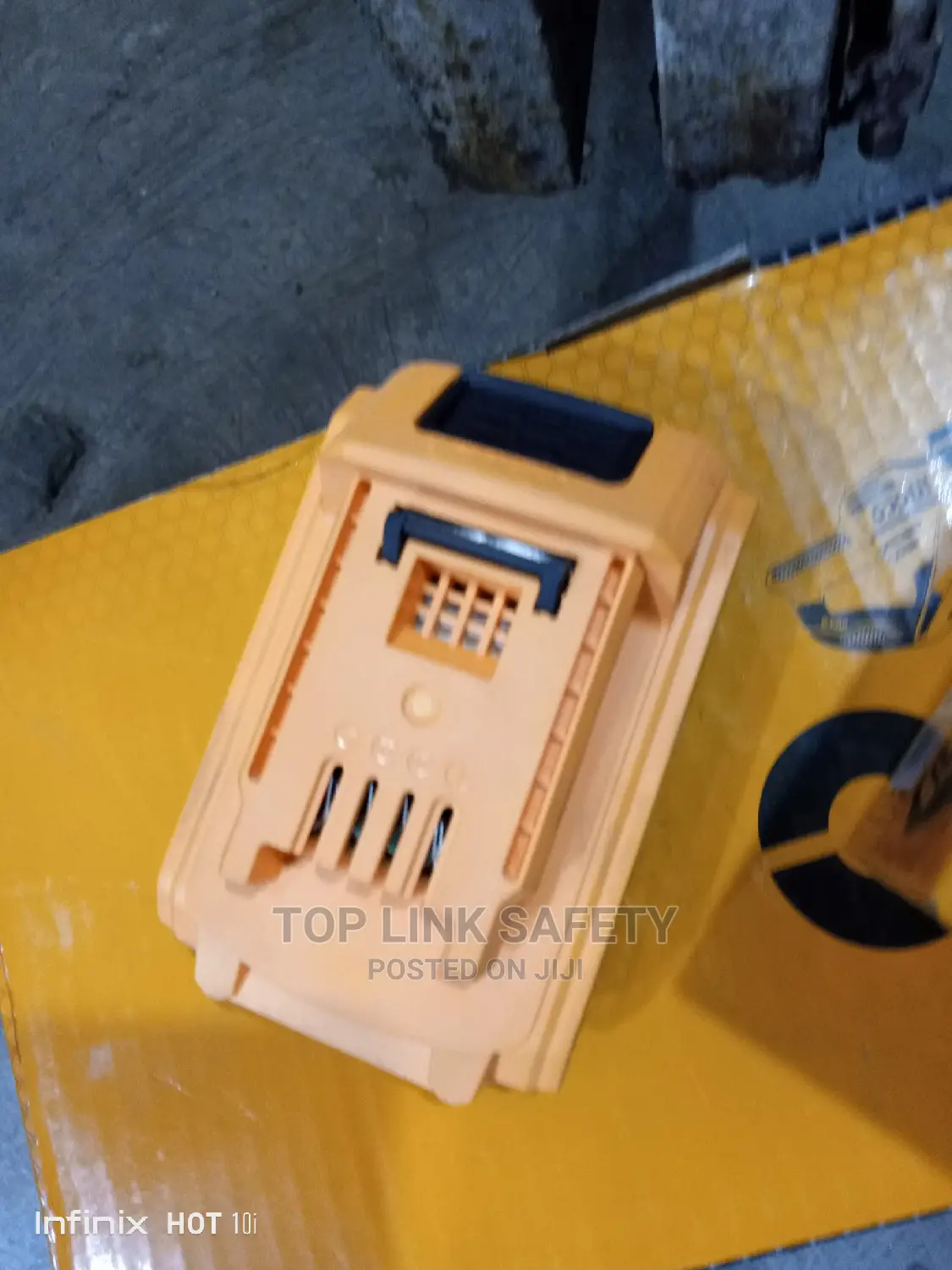 Vacuum Car Cleaner With the Battery20v Charger