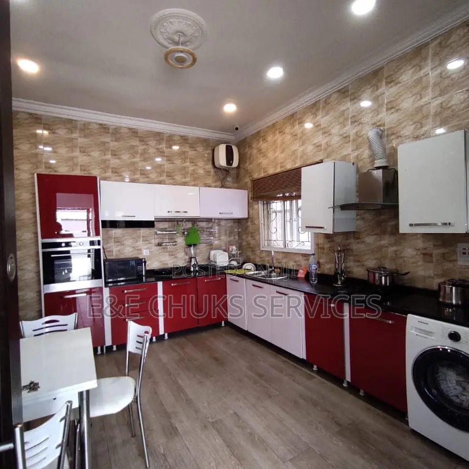 4bdrm Bungalow in Obio-Akpor for sale