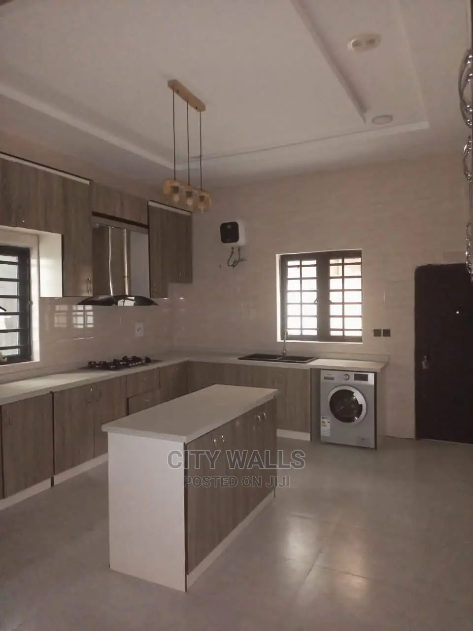 5bdrm Duplex in Chevy View Estate, Chevron for rent
