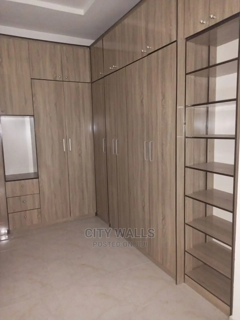 5bdrm Duplex in Chevy View Estate, Chevron for rent