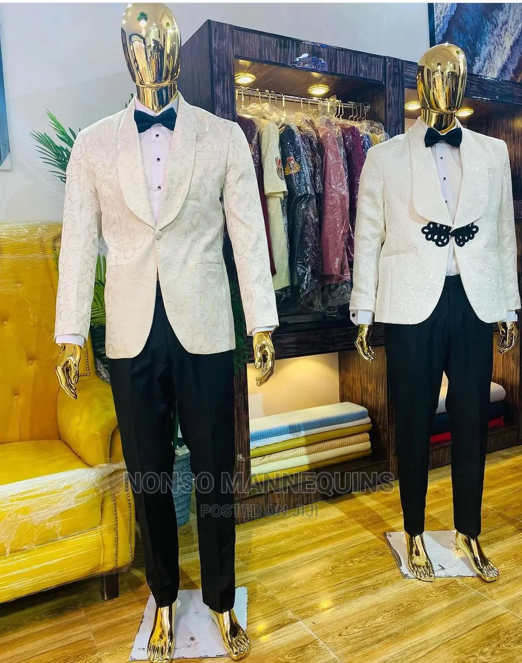 Fullbody Male Gold Chrome Faceless Display Mannequin
