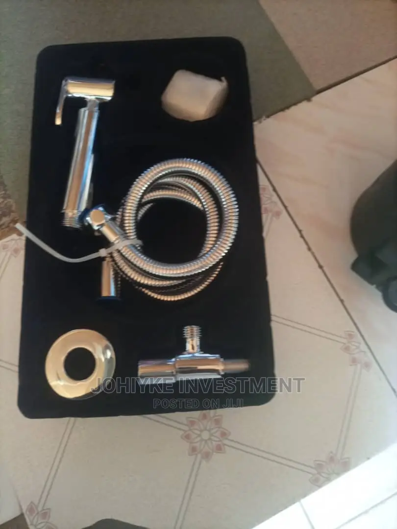 High Quality Mmart Pressing Shower With Tee Tap