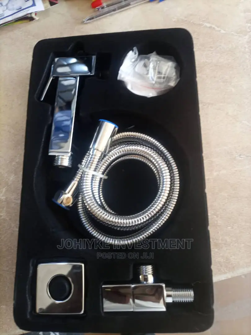 High Quality Mmart Pressing Shower With Tee Tap