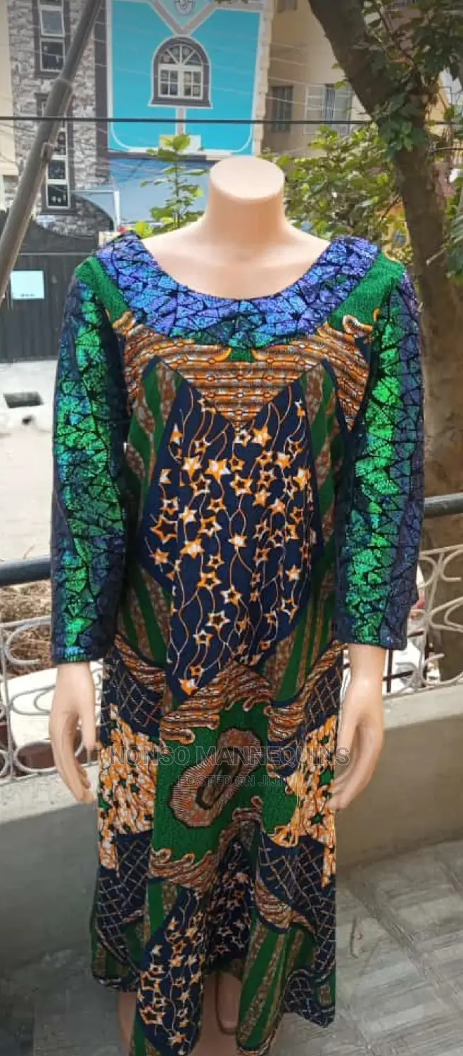 Plastic Headless Female Display Mannequin