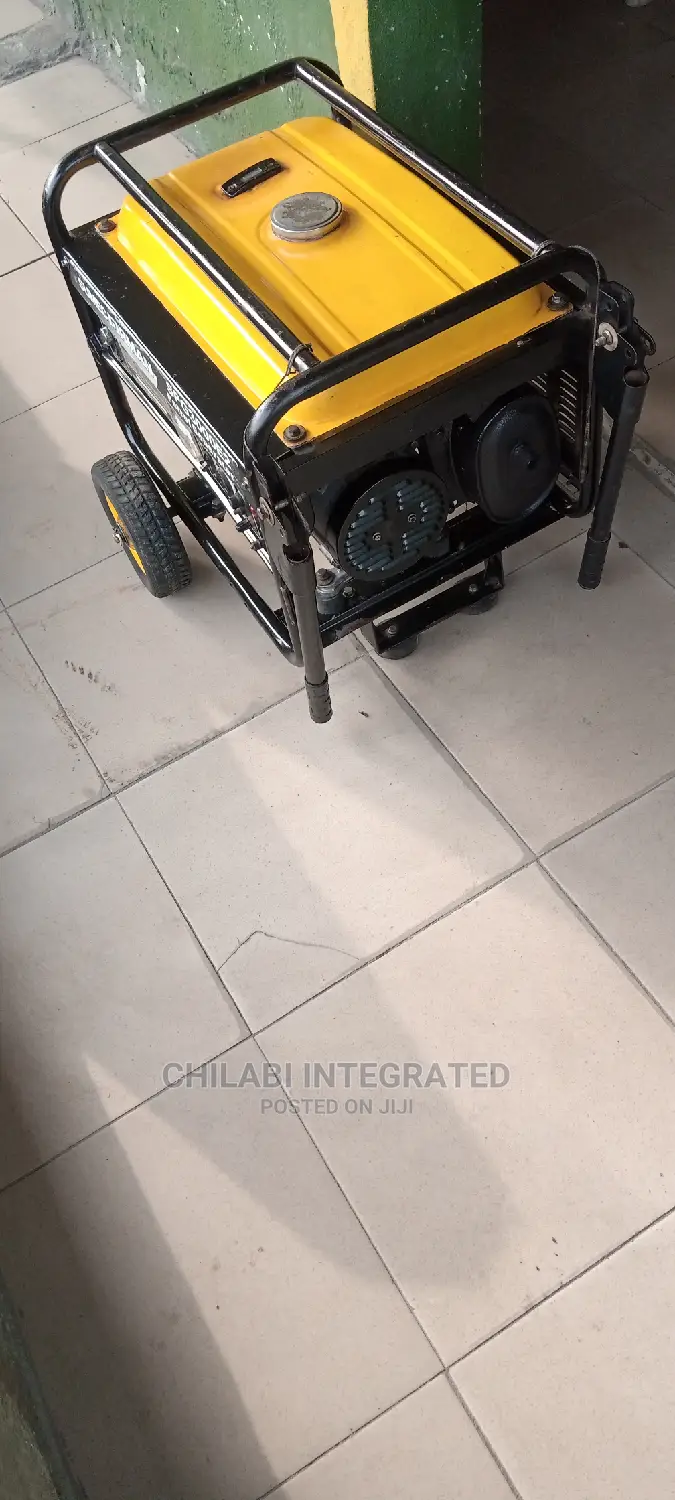 Fairly Used 2.8KVA SUMEC FIRMAN SPG3000E2 Copper Generator