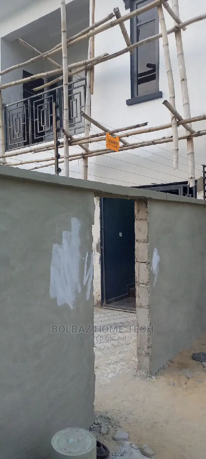 Electric Fence; Perimeter Fence Guard