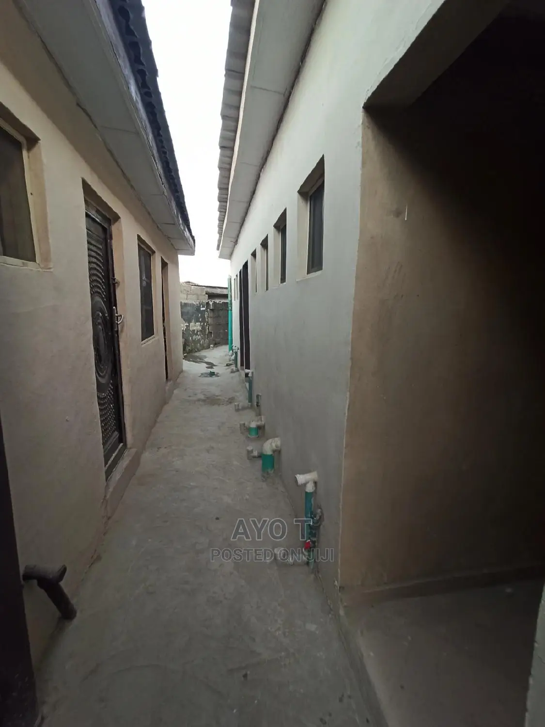 Studio Apartment in Bariga for rent