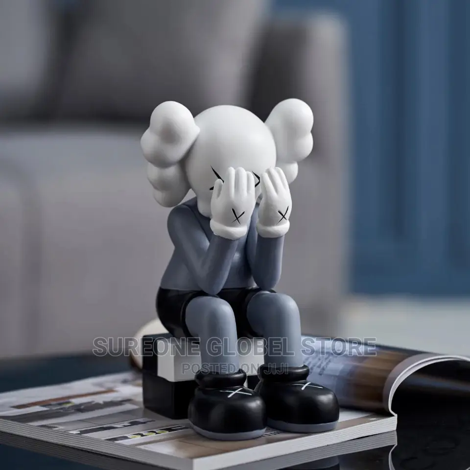Dulum Stand Abstract Sculpture Kawaii Resin