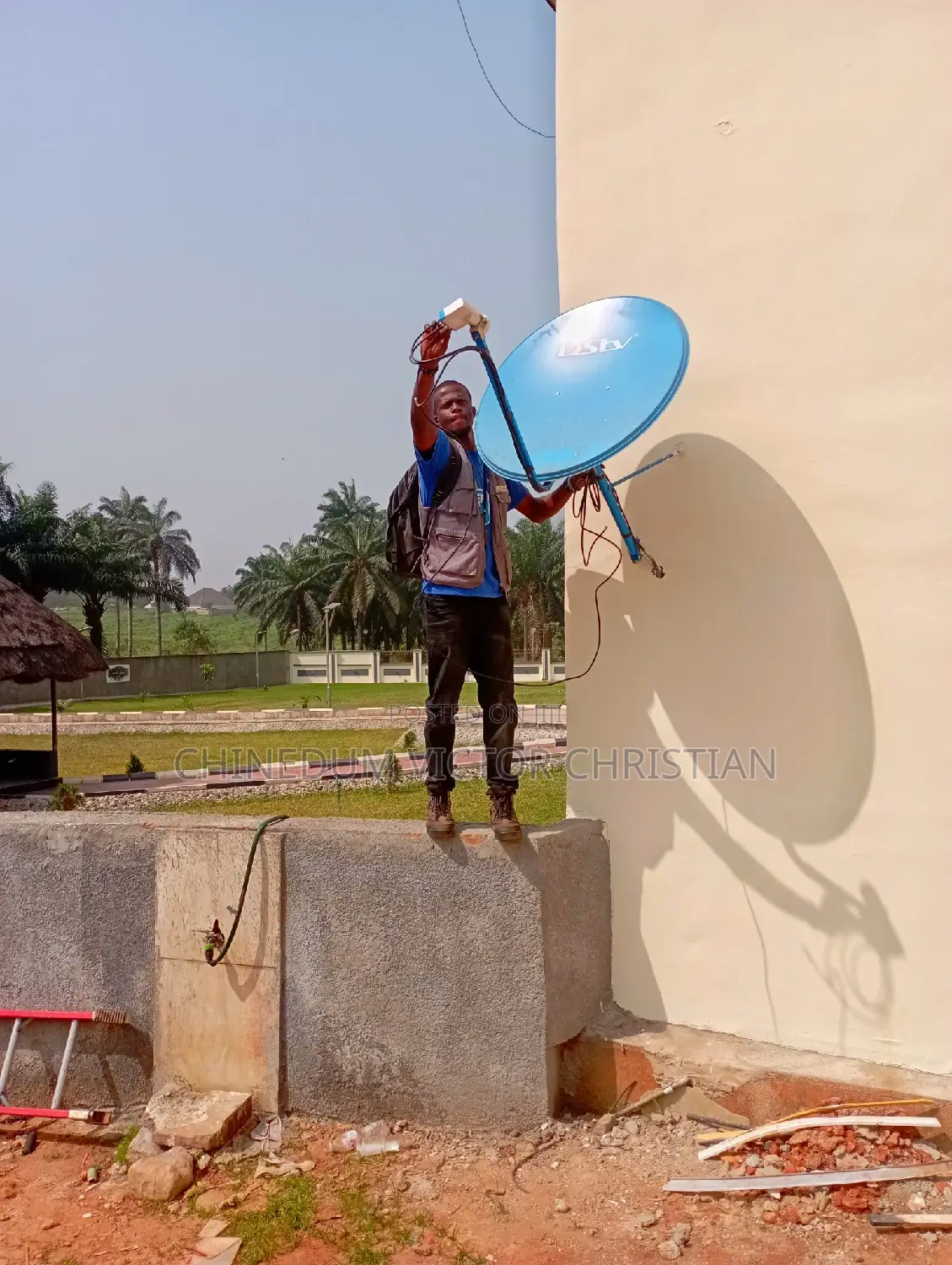 A Professional Dstv/Gotv Installer at Hybrid_installers