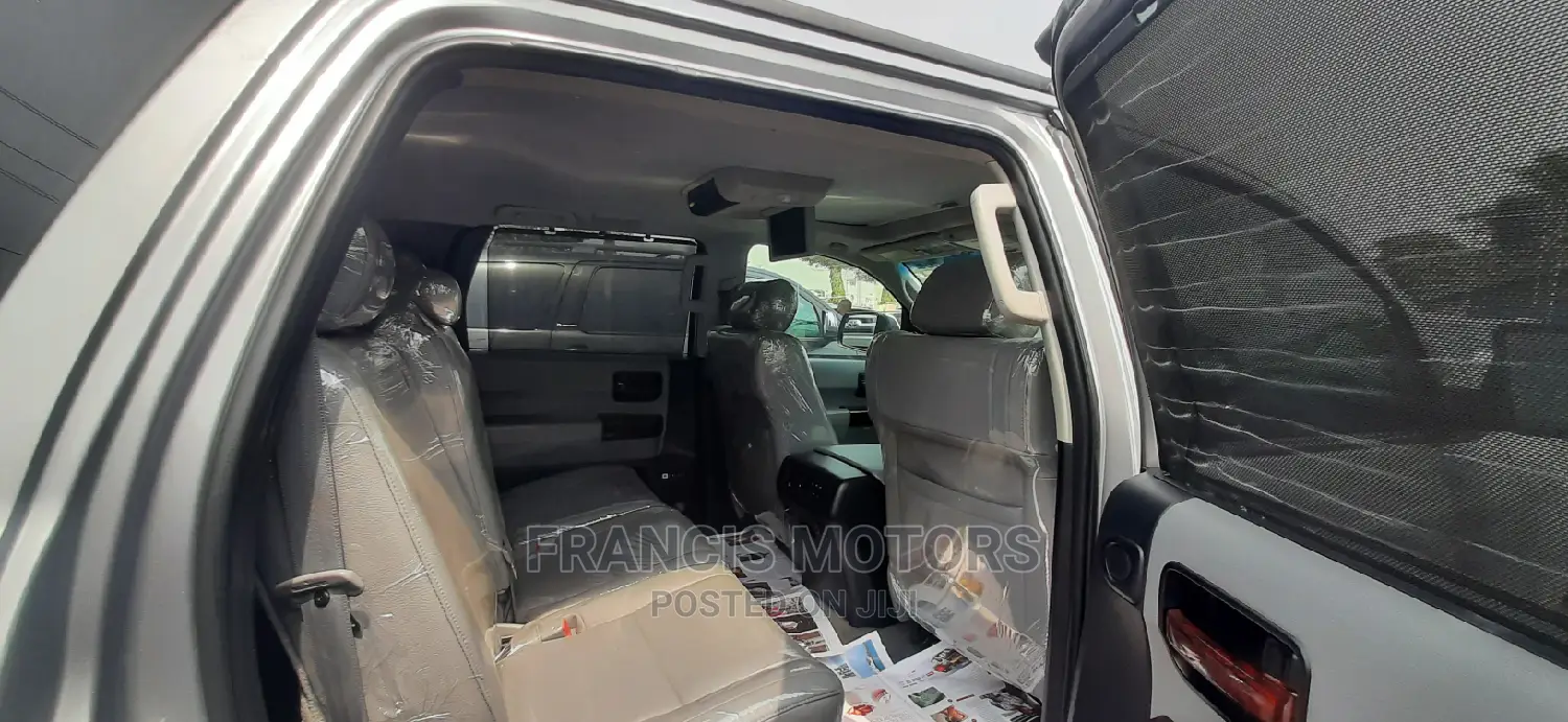 Toyota Sequoia 2015 Silver