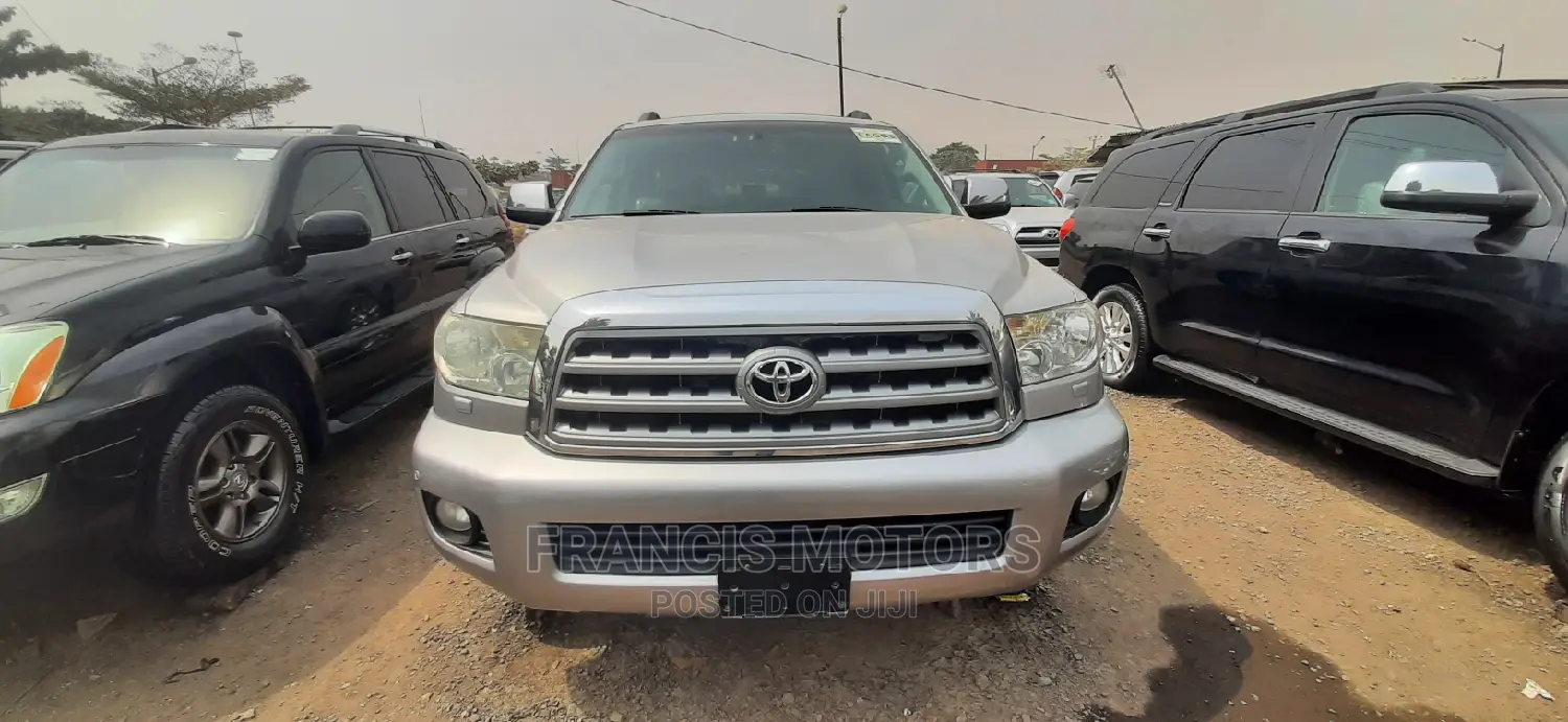 Toyota Sequoia 2015 Silver