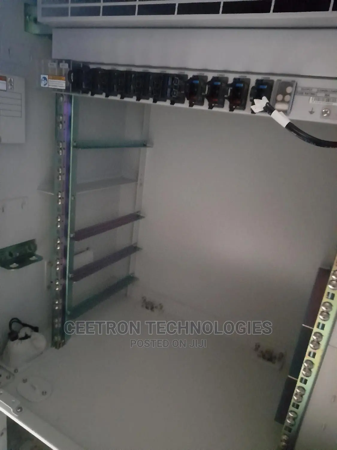 Huawei Air-Conditioned Outdoor Cabinet (Rack)