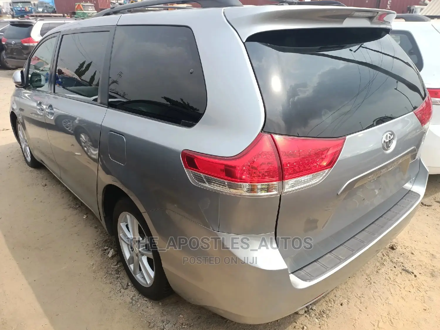 Toyota Sienna LE FWD 8-Passenger 2013 Gray