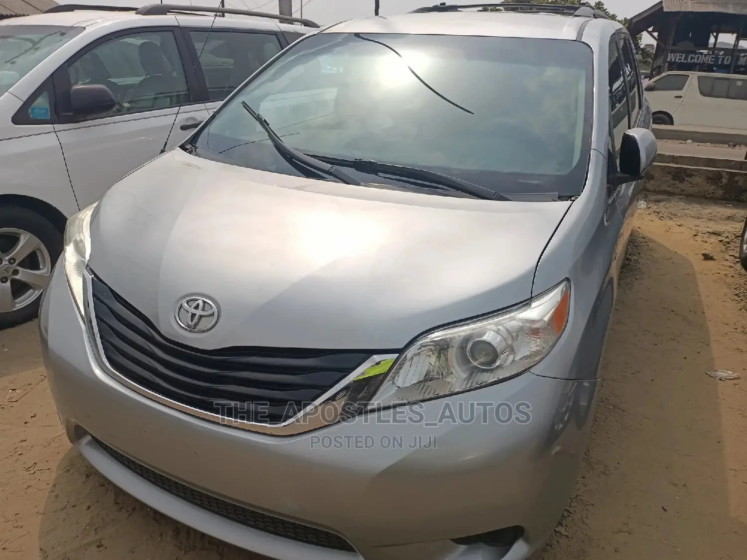 Toyota Sienna LE FWD 8-Passenger 2013 Gray