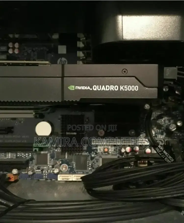 Desktop Computer HP Z820 64GB Intel Xeon SSD 1T