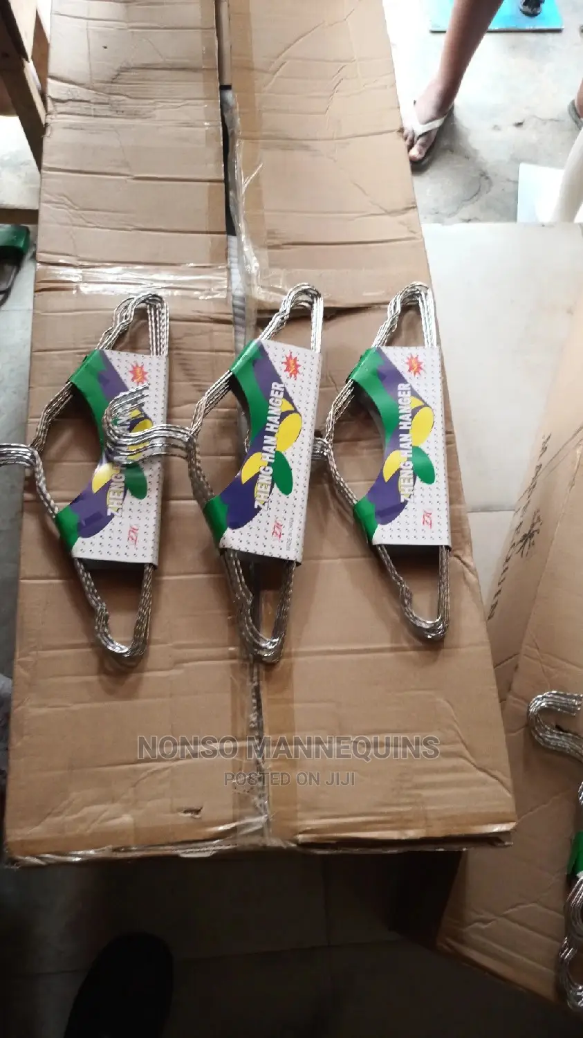Zheng Han Hanger for Clothes