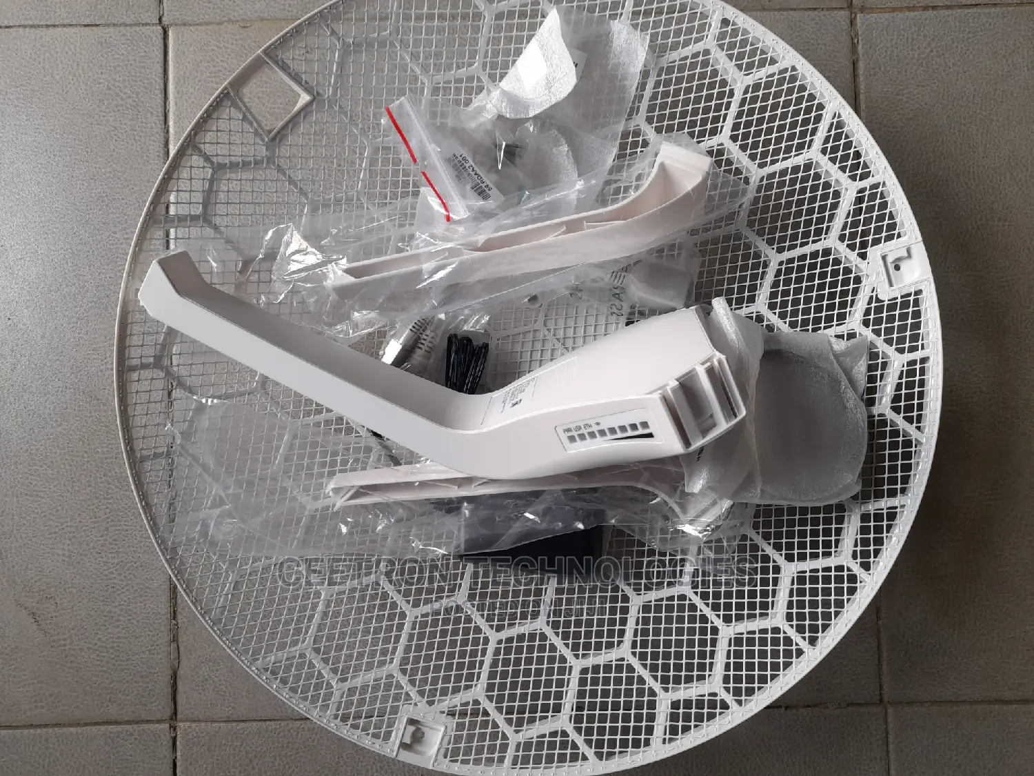 MIKROTIK:Rblhg-5nd LHG 5 Integrated Antenna, Routeros L3